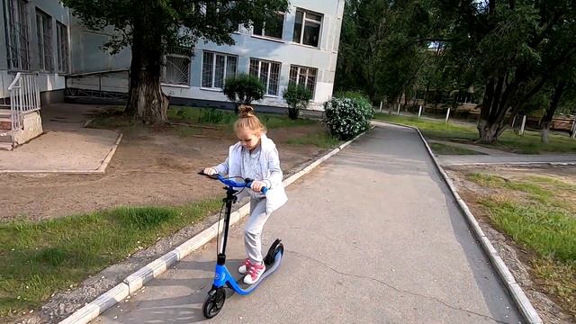 Распаковка и первое впечатление от самоката Globber One NL 205 Deluxe смотреть онлайн