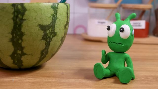 Pea Pea Is A Pizzeria Owner! | Green Alien | Kids Experience Work Interesting