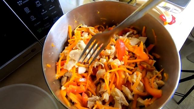 VLOG: ШАШЛЫЧОК в духовке/САЛАТ с курицей и корейской морковью смотреть онлайн