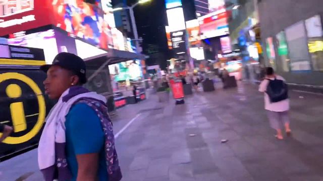 Ночной Нью Йорк ❤️ прекрасен. Прогулка по Times Square смотреть онлайн