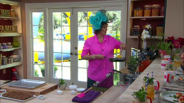 Home&Family-Cristina Cooks смотреть онлайн