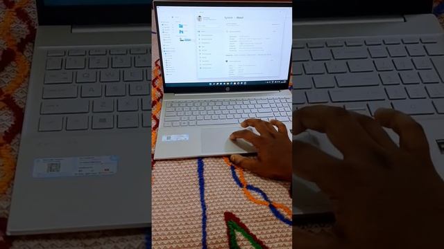 HP Pavilion 15 смотреть онлайн