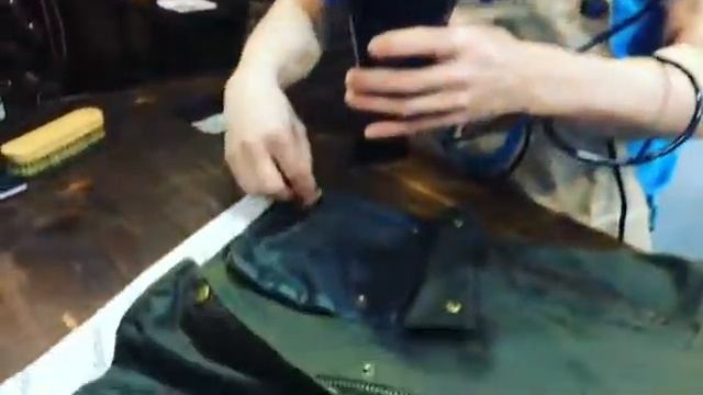 Вощение куртки Barbour смотреть онлайн