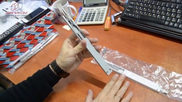 Накладной дверной шпингалет Fapim Titantre 3722B. Распаковка