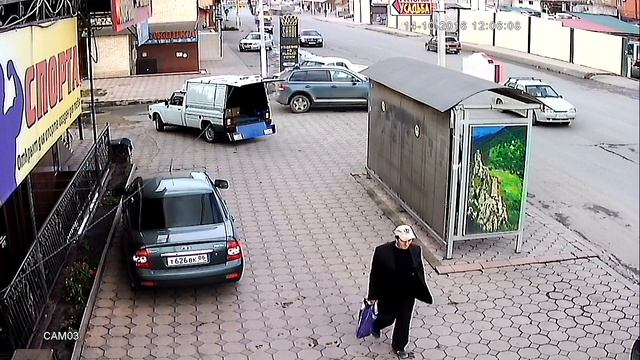 Remix AHD-EJM10T-M-IR2 День Авто Люди смотреть онлайн