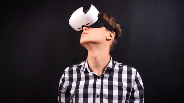 КАКИЕ ОЧКИ ВИРТУАЛЬНОЙ РЕАЛЬНОСТИ КУПИТЬ? VRBOX, Baofeng Mojing - как выбрать VR шлем смотреть онлайн