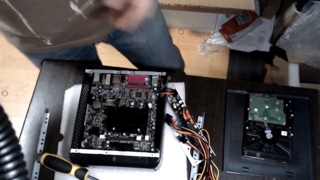 Мини компьютер ASRock D1800B-ITX + корпус DTS E-3001 смотреть онлайн
