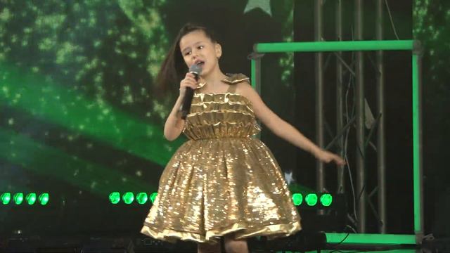 Амина Сабирова «Яңа ел!» смотреть онлайн