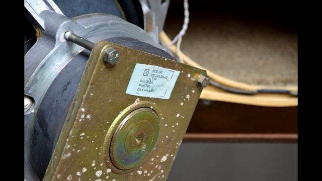 Radiotehnika RRR S-90F Looking Inside