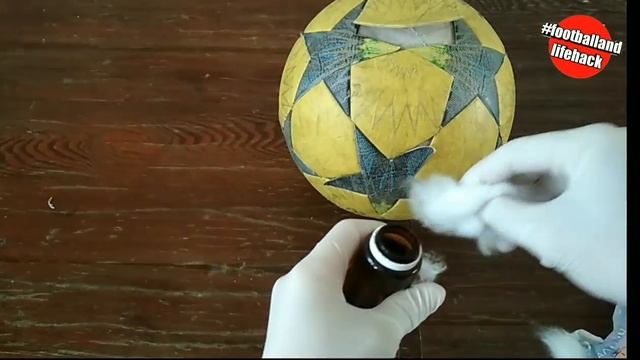 100% ЛУЧШИЙ СПОСОБ! Отремонтировать МЯЧ! Это вам понравится! [Football and Lifehack] смотреть онлайн