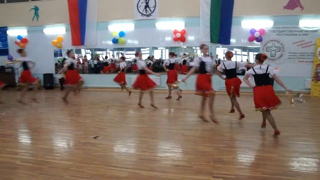 выступление в цдт Эжвы в 1 апреля 2012г.MP4 смотреть онлайн