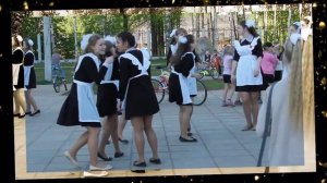 Оранжевое солнце в облаках