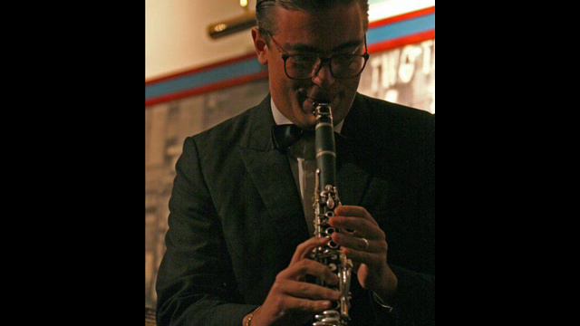 Send in the Clowns Emanuele Urso on clarinet смотреть онлайн
