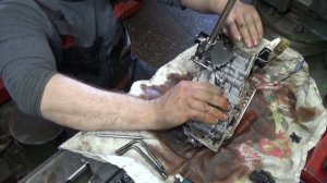 Dodge Caravan 2002 2.4 Ремонт АКПП своими руками  Крайслер.mp4