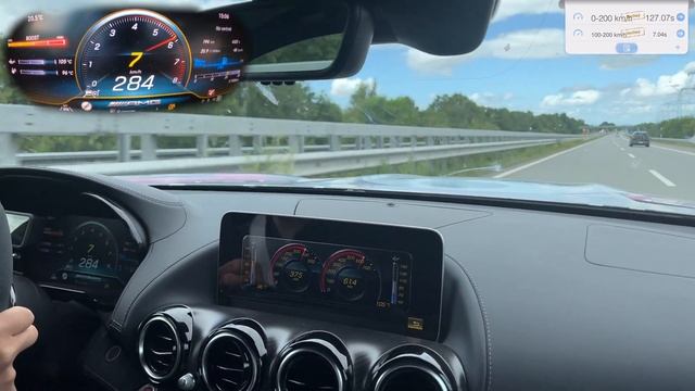 585HP Mercedes-AMG GTR Pro | 316KMH on Autobahn! | 0-100, 100-200, Revs, Flyby's and Launch Control смотреть онлайн