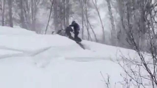 Ski-doo Summit 600 по склону.. смотреть онлайн