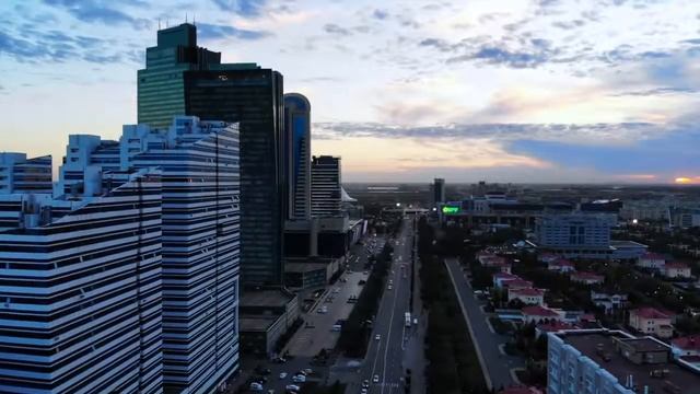 Astana, Kazakhstan. Вечерняя Астана. Очень красиво! Прогулка на закате.