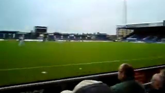 Oldham 0 - 2 Brentford смотреть онлайн