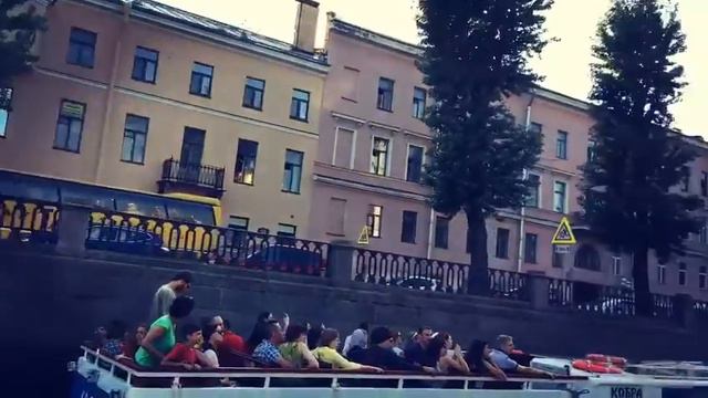 Красивая река Нева в Санкт-Петербурге 美丽的圣彼得堡涅瓦河 смотреть онлайн