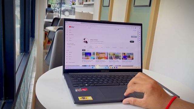 Asus Vivo Book Go 15 OLED - 2023, (AMD Ryzen™ 5 7520U 16GB + 512GB), #E1504FA #vivobook15oled #Spce смотреть онлайн