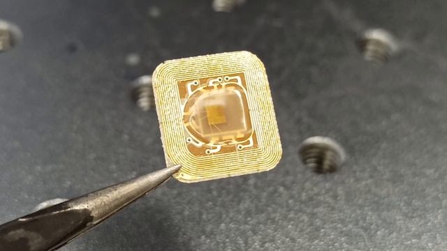Исследую чип банковской карты /Exploring the chip of a bank card ( eng sub ) смотреть онлайн