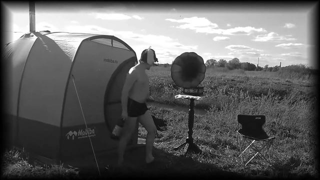 Мобиба с граммофоном смотреть онлайн