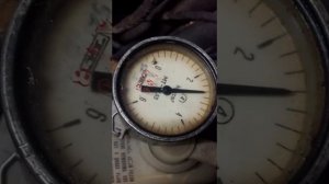 Замер давления в топливной магистрали WV Passat B3 двигатель 2е