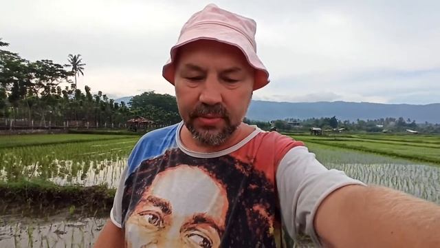 Первая линия от моря. Ловина, Сингараджа, Бали, Индонезия. смотреть онлайн