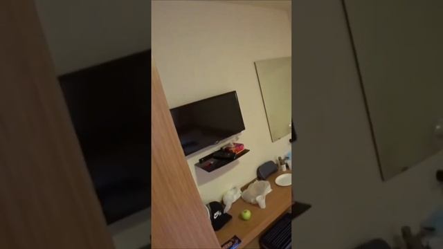 Армения #1: Полетел из МинВод в Ереван. Номер за 1100 рублей в гостевом доме. Рынок "ГУМ" в Ереване смотреть онлайн