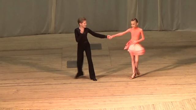 87. "Латинский микс" - ансамбль "Этуаль" смотреть онлайн