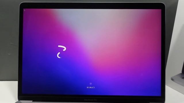 Macbook Pro 13" M2 Chip & Magic Mouse Unboxing (Not Aesthetic ?) смотреть онлайн