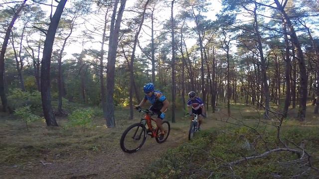 Jest gdzie poszaleć nad morzem! Grupowy trening MTB na pętli XC. Jak być szybszym. смотреть онлайн