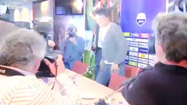 Mark van Bommel - Herois | betevé смотреть онлайн
