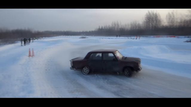 Дебют в зимнем дрифте | Конфиг Жиги | ICE DRIFT SESSION 1.0 | DRIFT MATSURI SPB смотреть онлайн