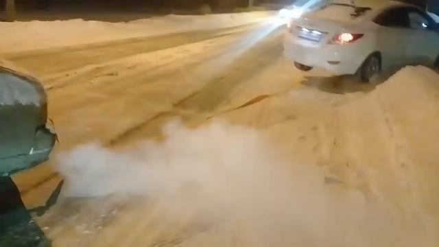 Москвич тащит смотреть онлайн