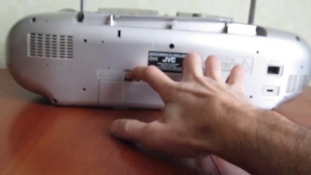 Магнитола JVC RC-W302 смотреть онлайн