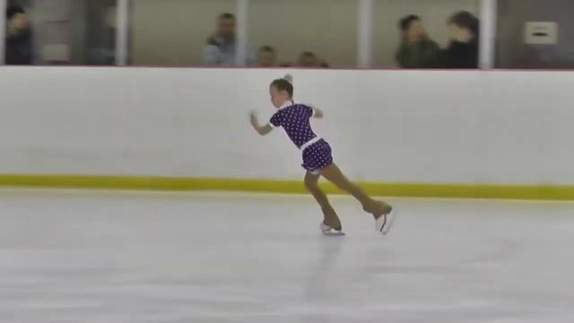 Турнир ЦФМ по фигурному катанию на коньк 1 й юношеский, девочки Произвольная программа 9# Ерина АЛЕ смотреть онлайн