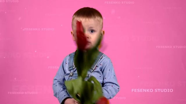 Пісня для МАМИ від KARPENKO STUDIO ? - Мамин день смотреть онлайн