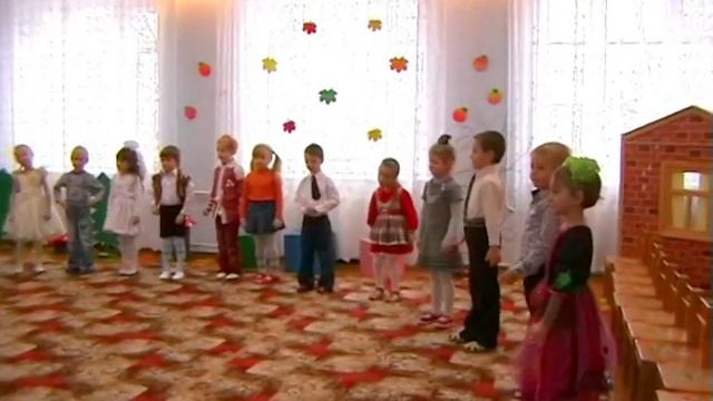 Осенняя песенка "Модница ОСЕНЬ" смотреть онлайн