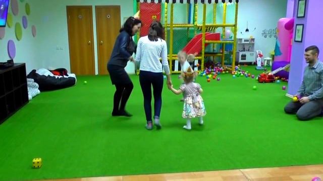 ♛ играем веселимся танцуем дети и родители вместе !!!❀ смотреть онлайн