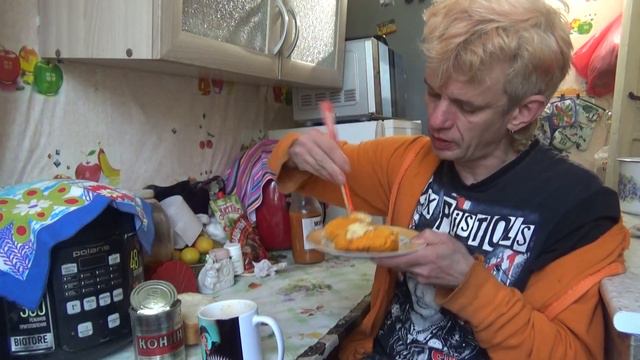 мясной обжор мукбанг тушёнка конина свинина бфттерфляй и нектар марковный смотреть онлайн