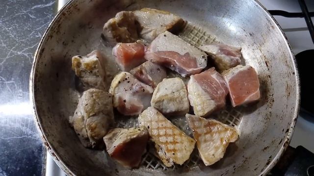 Тающее во рту Томленое мясо с подливкой!!! смотреть онлайн