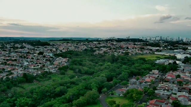 F11 4k Pro drone filma casa de Youtuber famoso. #sjrc #londrina #f114kpro #drone смотреть онлайн