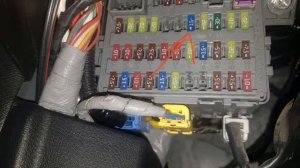 Где находится предохранитель на прикуриватель Honda civic