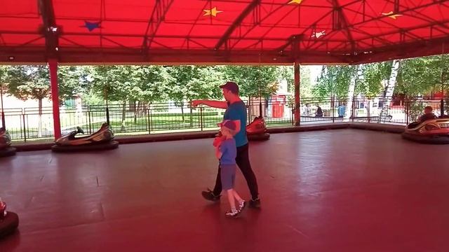 Обзор городского парка в тамбове / карантин в тамбове / обзор аттракционов в гор.саде / обвал цен / смотреть онлайн