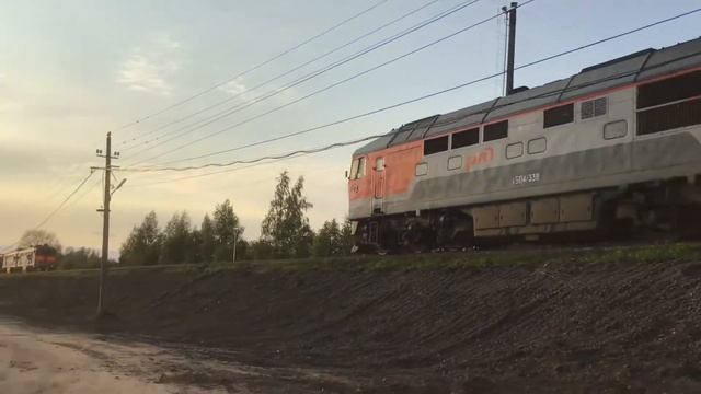 ТЭП70 - 0133 с пассажирскими вагонами смотреть онлайн
