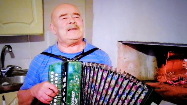 Запись из плейлиста, 'НА БЕРЕГУ ЧУ' 2018 год ! Поёт Вася Попов, Кино Вась! В ПЛЕЙЛИСТАХ всё есть! смотреть онлайн