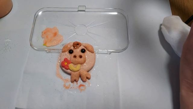 Особенности раскраски соленого теста. Две новогодние поделки для детей смотреть онлайн