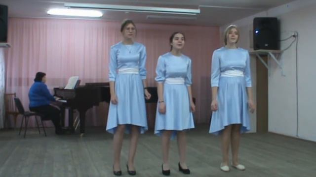 Вокальное трио "Колокольчик" преподаватель Дина Геннадьевна Понамарёва смотреть онлайн