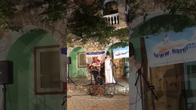 Ксения Андрюхина - Глазами и душой (гитара - Андрей Прудников, г.Севастополь) - cover Чиж&Co смотреть онлайн